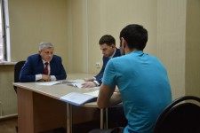 Уполномоченный по правам человека в Хабаровском крае И. Чесницкий посетил Центр временного содержания иностранных граждан