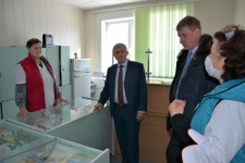 Уполномоченный по правам человека в Хабаровском крае Игорь Чесницкий посетил поселок Кукан в Хабаровском районе