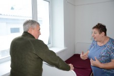 Игорь Чесницкий посетил психоневрологический интернат в поселке Березовый Солнечного района