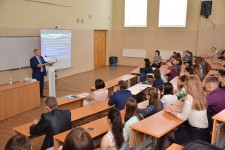 Уполномоченный по правам человека Игорь Чесницкий провел лекцию для студентов Хабаровского государственного университета экономики и права
