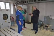Уполномоченный по правам человека в Хабаровском крае проверил учреждения социальной защиты населения в Бикинском районе