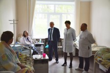 Игорь Чесницкий посетил КГБУЗ «Ванинская центральная районная больница»