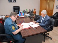 Уполномоченный подписал соглашение о взаимодействии с Главным управлением МЧС России по Хабаровскому краю