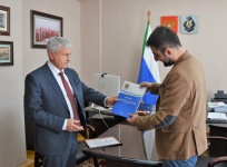 Уполномоченный встретился с депутатом Хабаровской городской Думы Тароном Григоряном